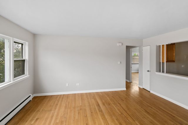 805 N 22nd Avenue 1, Melrose Park, IL 60160