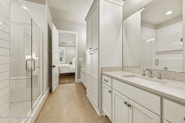 6425 Paintbrush Ln, Prospect, KY 40059