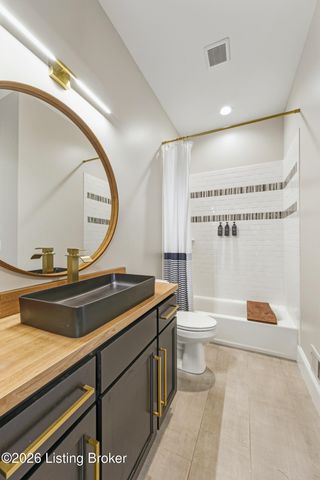 6425 Paintbrush Ln, Prospect, KY 40059