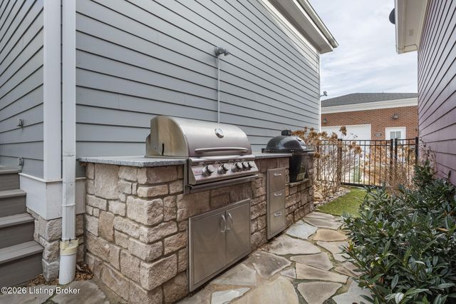 6425 Paintbrush Ln, Prospect, KY 40059