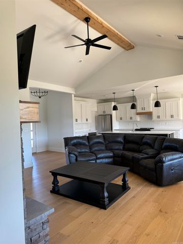 10568 Gunter Loop, Benton, AR 72019