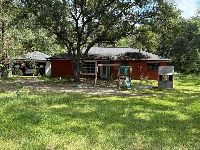 17 County Road 6502 E, Dayton, TX 77535