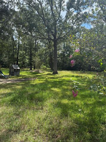 17 County Road 6502 E, Dayton, TX 77535