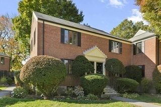 910 Belmont St 910, Watertown, MA 02472