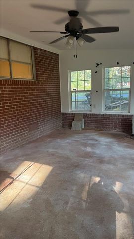 2840 Carriage Lane, South Fulton, GA 30349