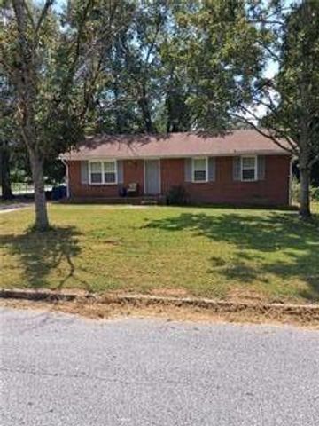 2840 Carriage Lane, South Fulton, GA 30349
