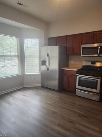 14 Mast CT, Portsmouth, VA 23703