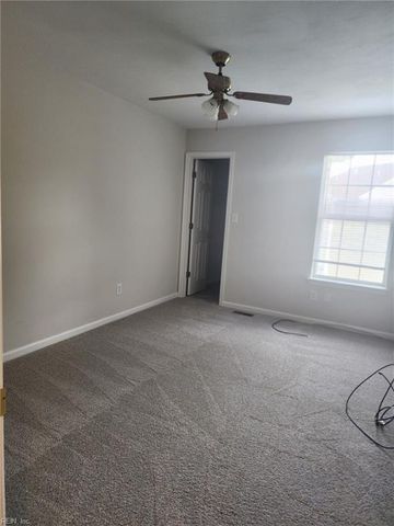 14 Mast CT, Portsmouth, VA 23703