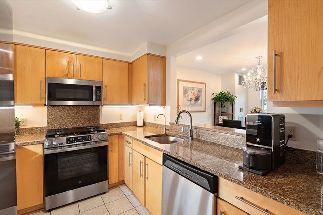 185 Massachusetts Ave 304, Boston, MA 02115