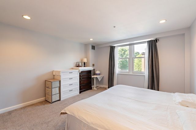 185 Massachusetts Ave 304, Boston, MA 02115