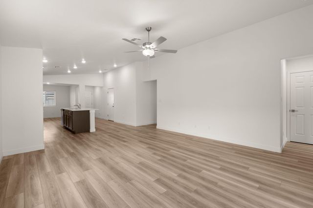 1528 Rawhide Loop NE, Rio Rancho, NM 87144