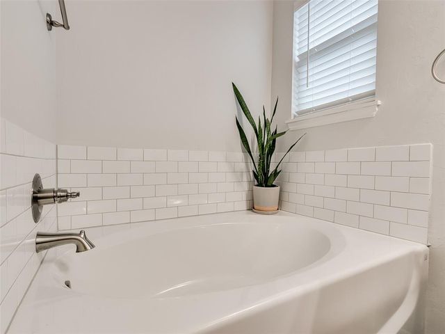 16016 Quiet Storm Drive, Oklahoma City, OK 73170