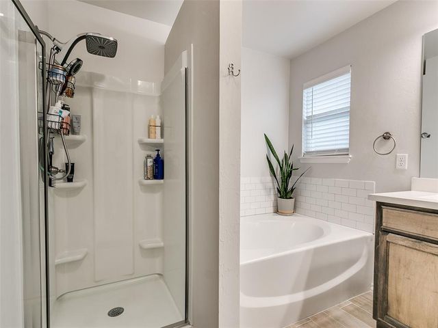 16016 Quiet Storm Drive, Oklahoma City, OK 73170