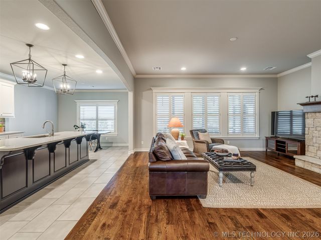 9038 N 66th East Avenue, Owasso, OK 74055