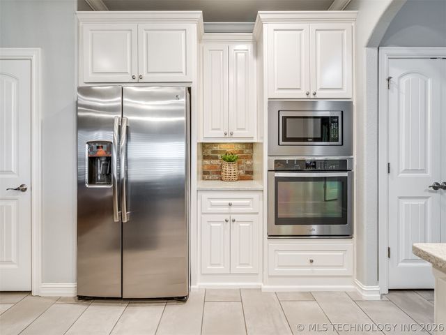 9038 N 66th East Avenue, Owasso, OK 74055