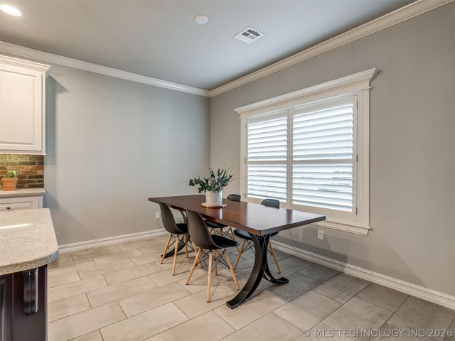 9038 N 66th East Avenue, Owasso, OK 74055