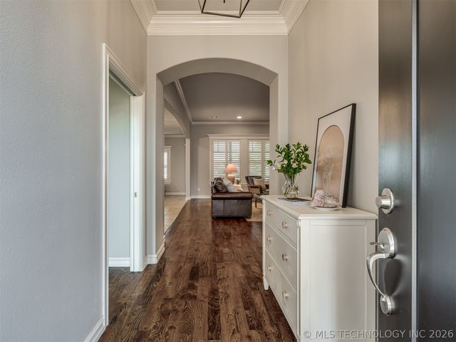 9038 N 66th East Avenue, Owasso, OK 74055