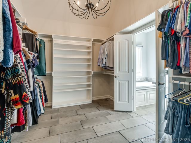 9038 N 66th East Avenue, Owasso, OK 74055