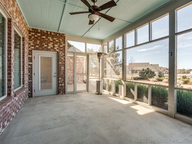 9038 N 66th East Avenue, Owasso, OK 74055