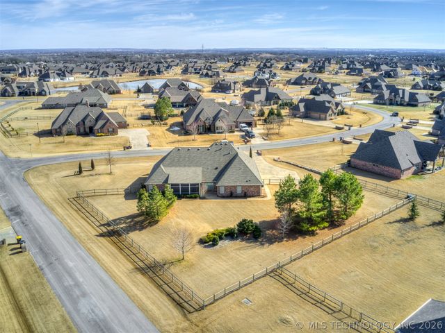9038 N 66th East Avenue, Owasso, OK 74055