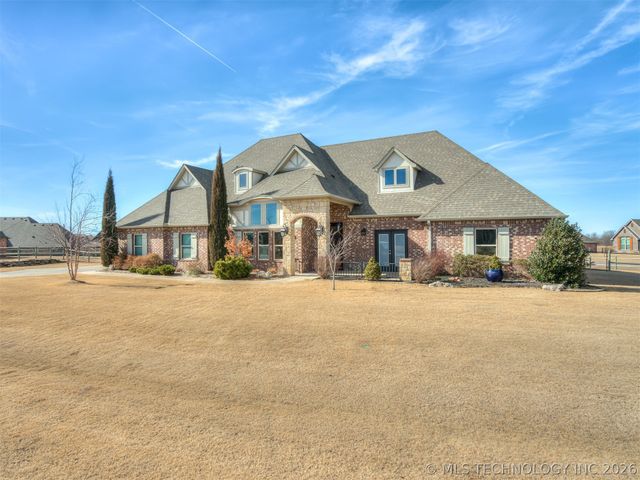 9038 N 66th East Avenue, Owasso, OK 74055