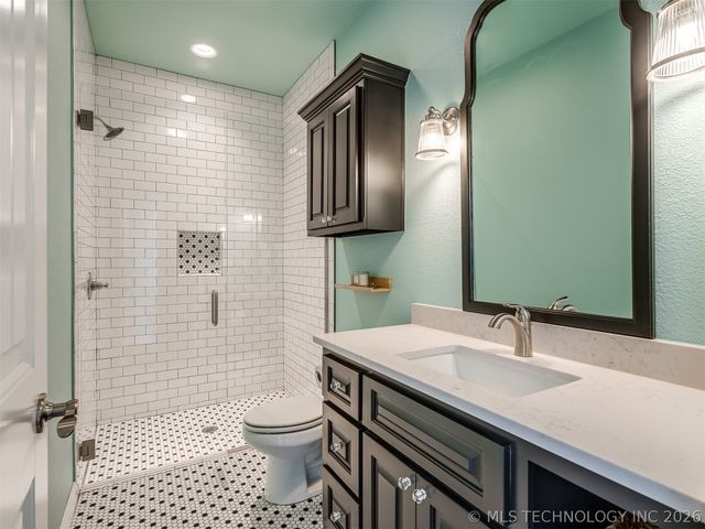 9038 N 66th East Avenue, Owasso, OK 74055