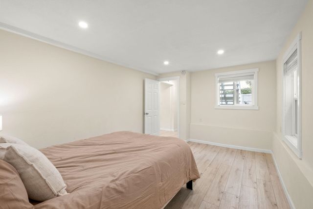 879 Wood St., Oakland, CA 94607