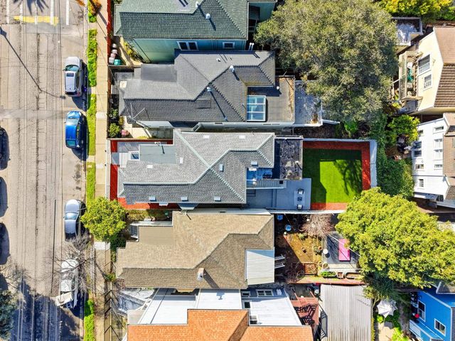 879 Wood St., Oakland, CA 94607