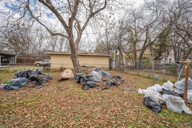 3720 Avenue M, Fort Worth, TX 76105
