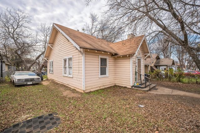3720 Avenue M, Fort Worth, TX 76105