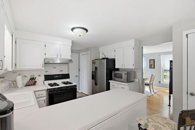 4203 Gopher Circle, Clay, NY 13090