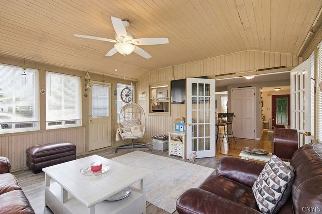 4203 Gopher Circle, Clay, NY 13090