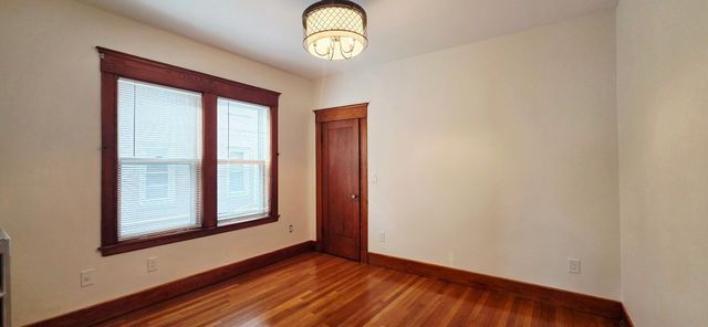 102-104 Bayswater St 104, Boston, MA 02128
