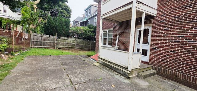 102-104 Bayswater St 104, Boston, MA 02128