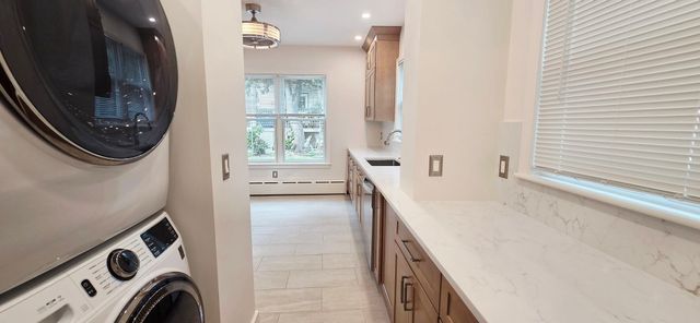 102-104 Bayswater St 104, Boston, MA 02128