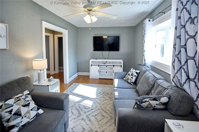 4808 Spring Hill Avenue, South Charleston, WV 25309