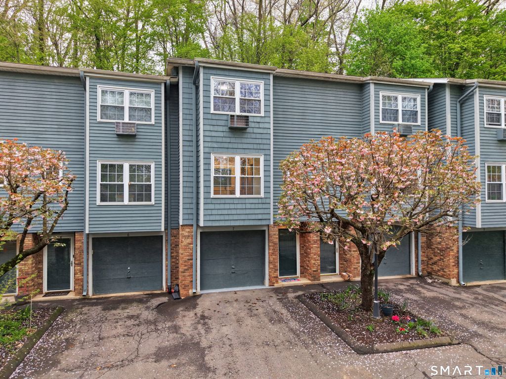 250 Summer Street 7, Southington, CT 06479