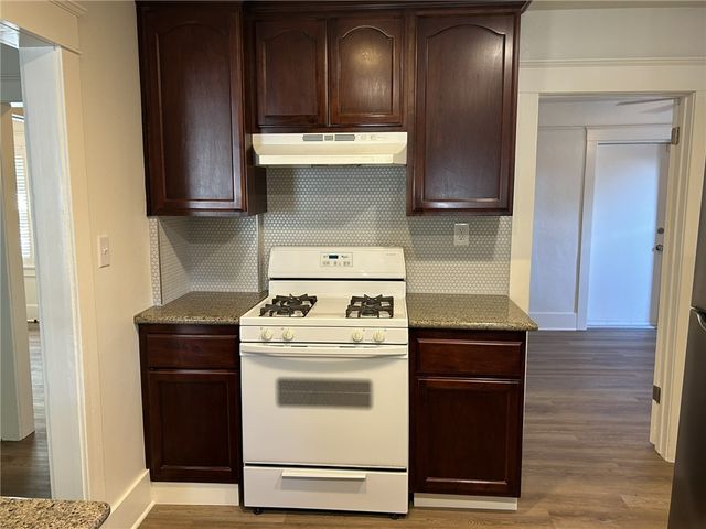 246 W 4th, Claremont, CA 91711