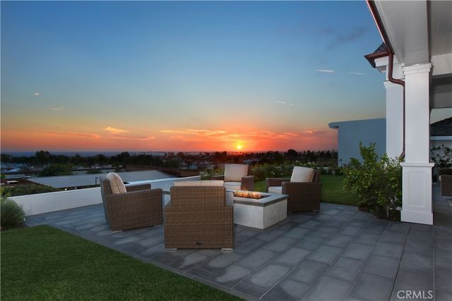 862 Sandcastle, Corona Del Mar, CA 92625