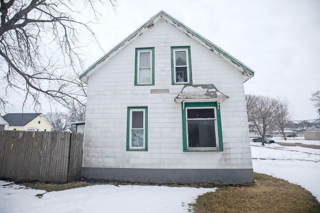 108 W Railroad Street, Fredericksburg, IA 50630