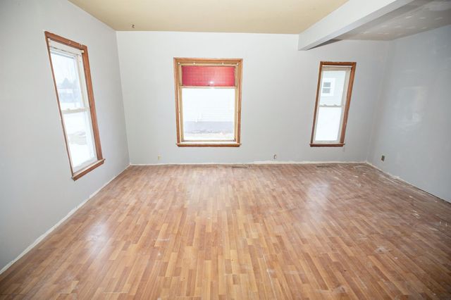 108 W Railroad Street, Fredericksburg, IA 50630