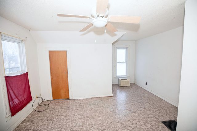 108 W Railroad Street, Fredericksburg, IA 50630