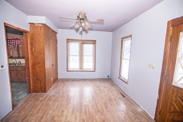 108 W Railroad Street, Fredericksburg, IA 50630