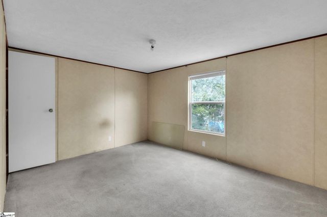 145 Shaw Ridge Drive, Woodruff, SC 29388