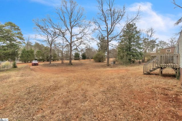 145 Shaw Ridge Drive, Woodruff, SC 29388