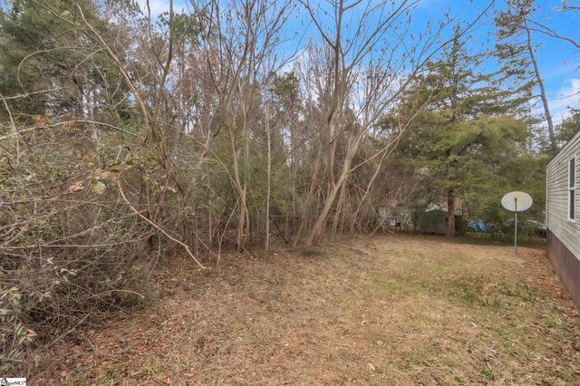 145 Shaw Ridge Drive, Woodruff, SC 29388