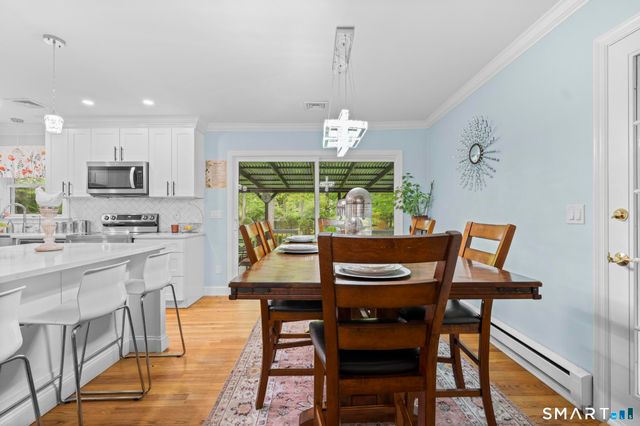 21 Redcoat Road, Norwalk, CT 06850