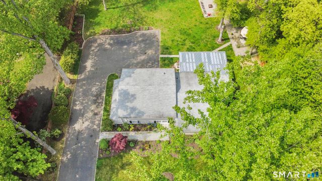 21 Redcoat Road, Norwalk, CT 06850
