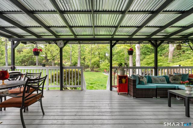 21 Redcoat Road, Norwalk, CT 06850