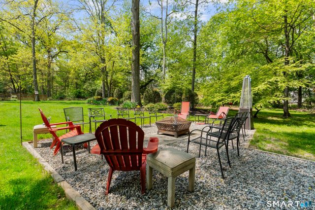 21 Redcoat Road, Norwalk, CT 06850